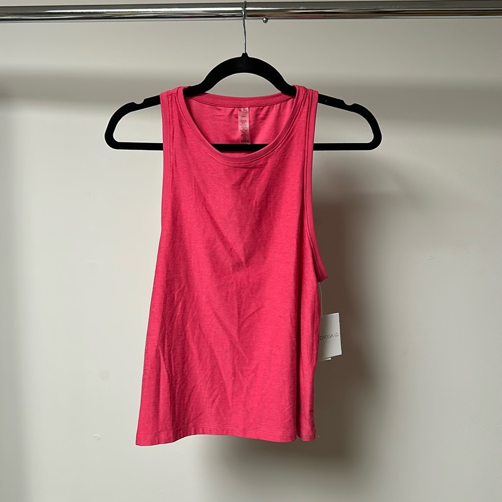 Beyond yoga rebalance muscle tank vivid pink heather